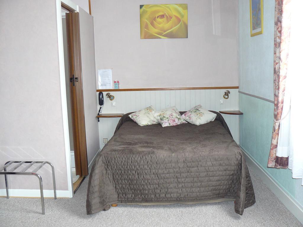 Hotel De La Cite Chalons en Champagne Bilik gambar